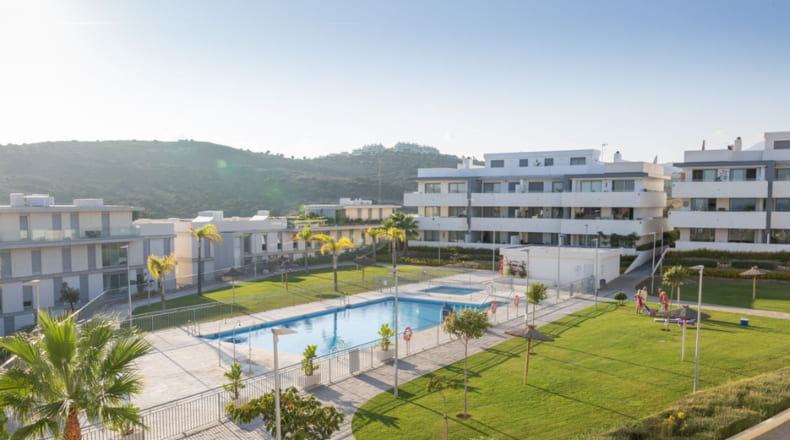 Moderno apartamento con vistas al mar